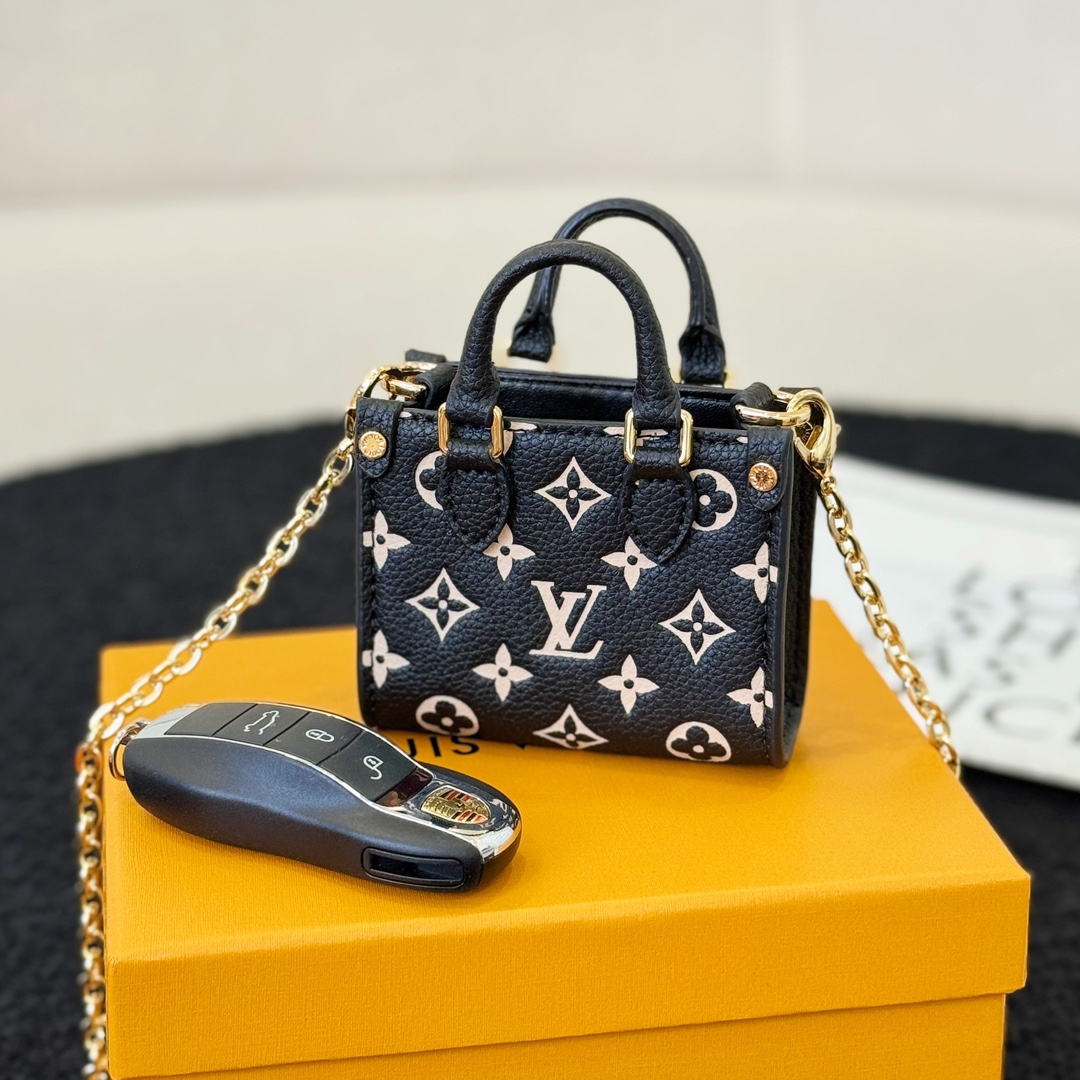Louis Vuitton Luxury Handbag Collection 4