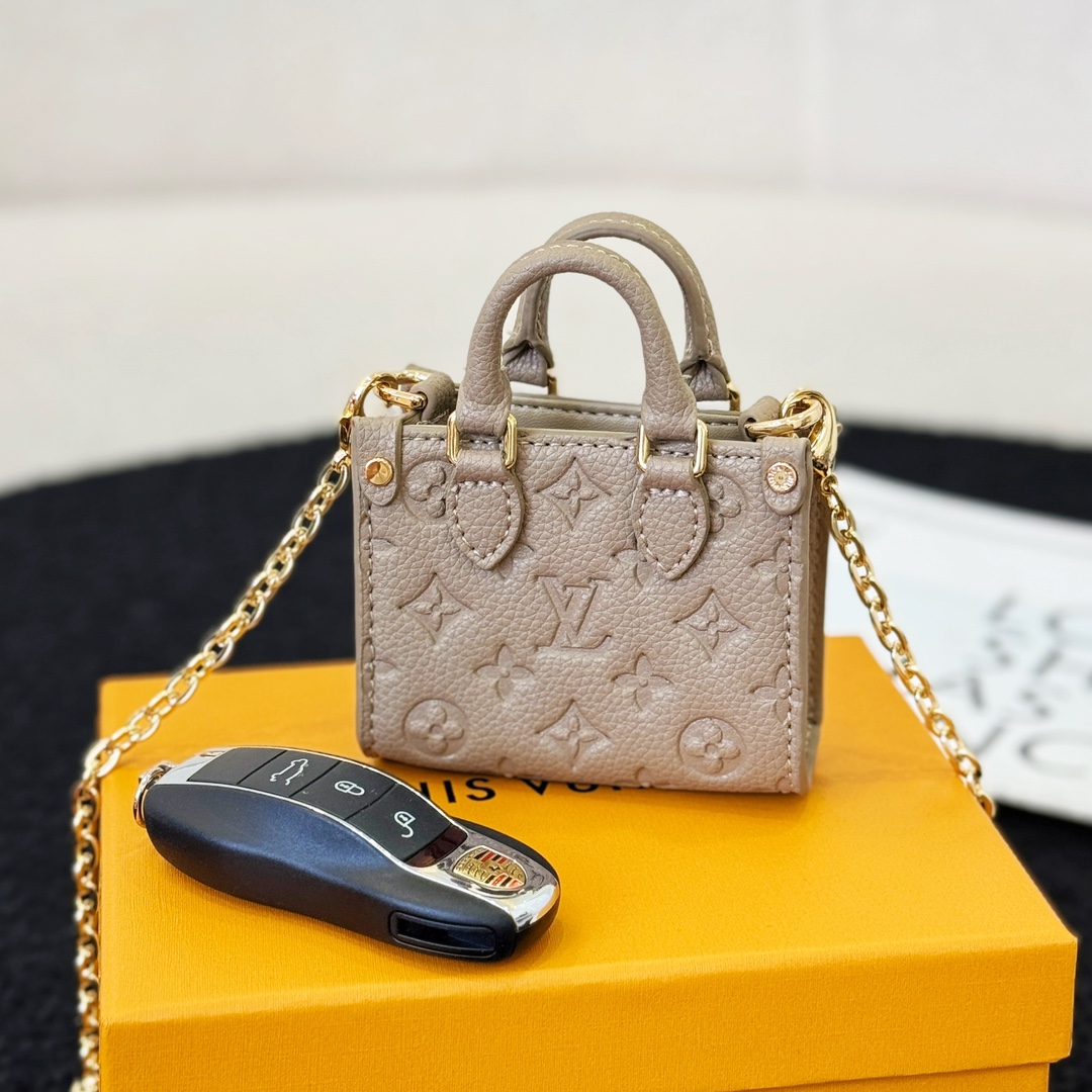 Louis Vuitton Luxury Handbag Collection 8