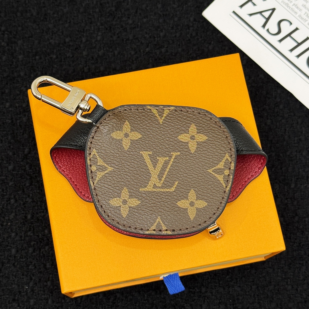 Louis Vuitton Dog Bag Charm and Key Holder - Comprehensive 3