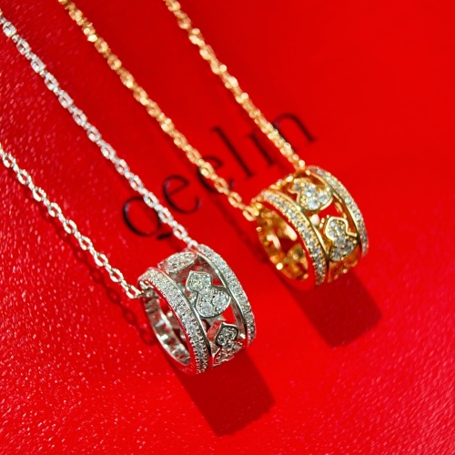Qeelin Petite Wulu Diamond Necklace - V Gold, Full Set Packaging 1 Qeelin Petite Wulu Diamond Necklace – V Gold, Full Set Packaging