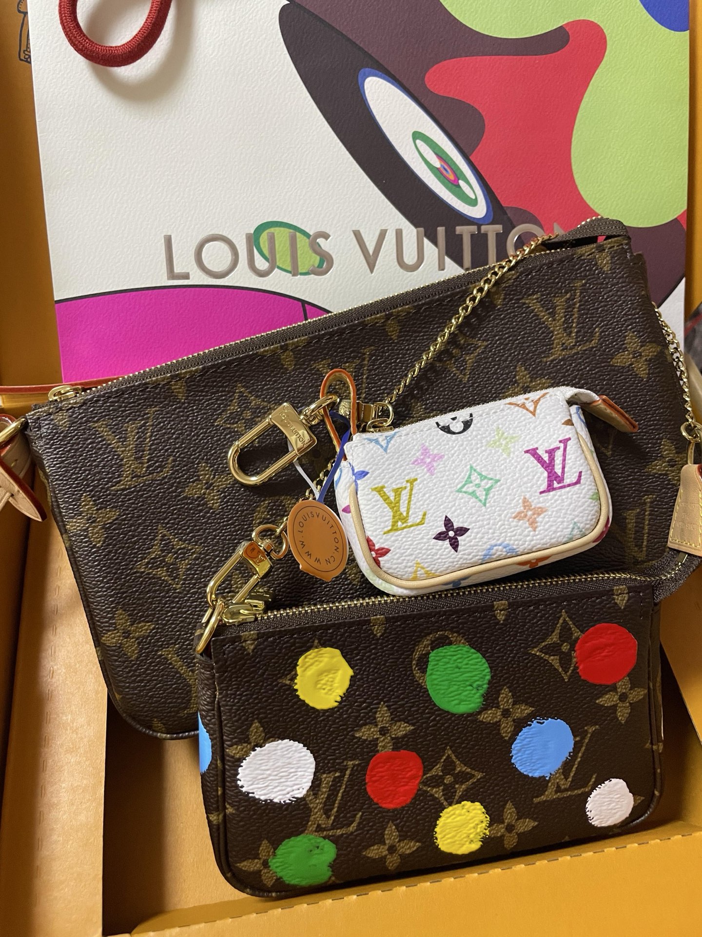 루이비통 키링 124547 Louis Vuitton Accessories 썸네일 이미지