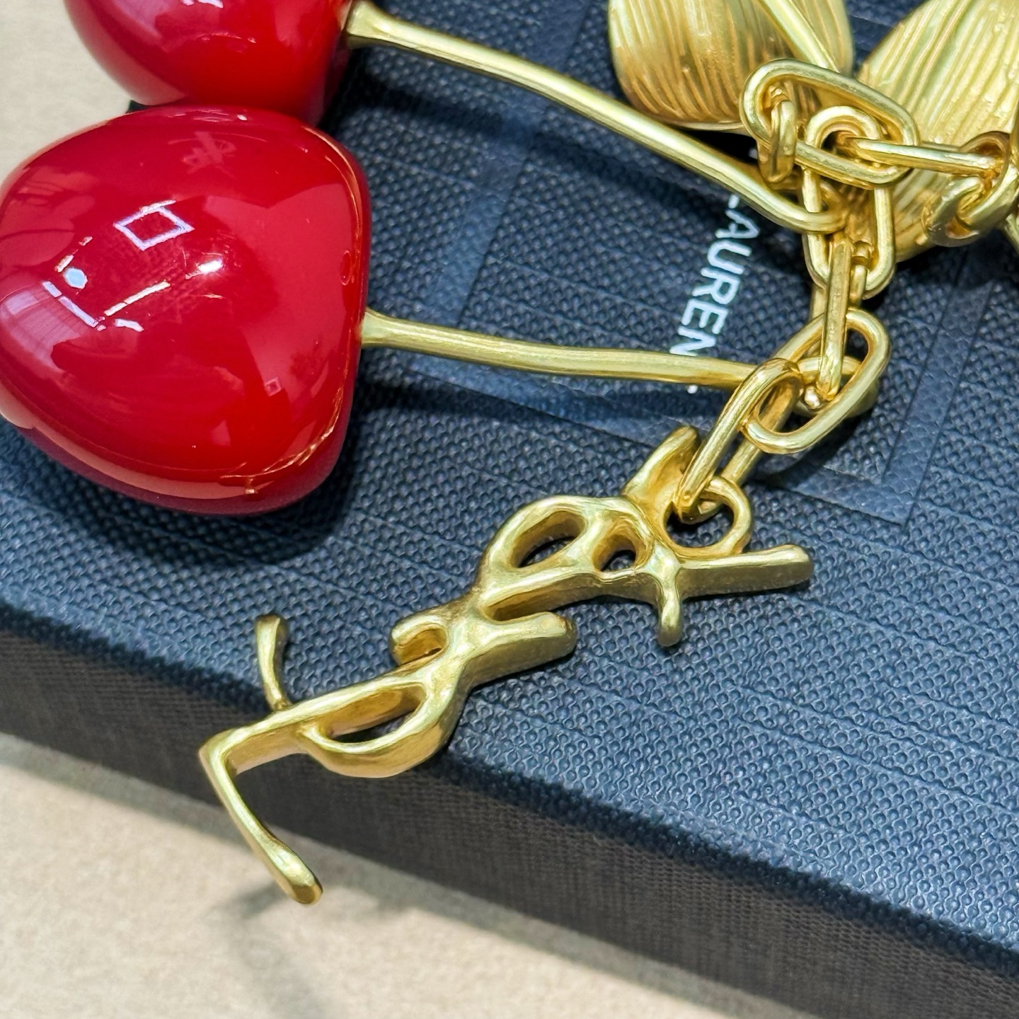 Saint Laurent 新品圣罗兰Cherry Bag Charm樱桃包挂件挂饰