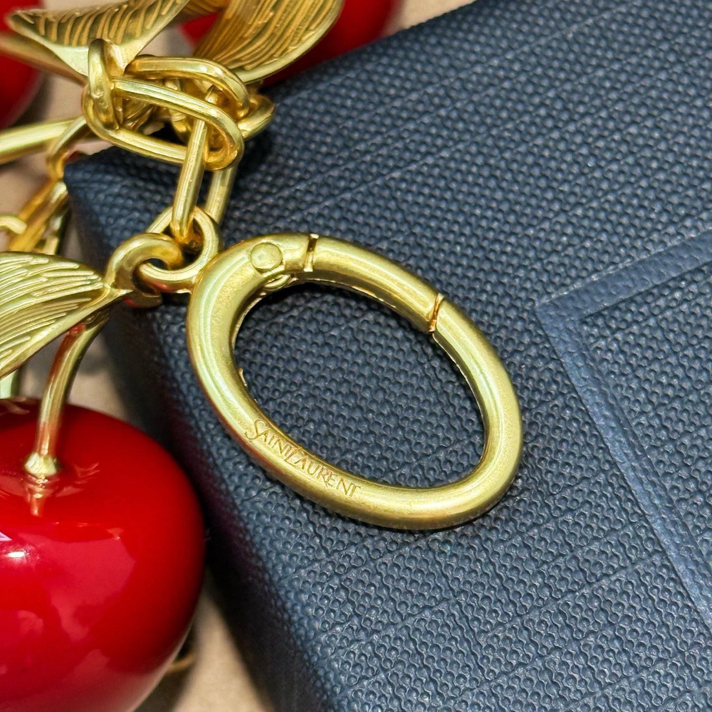 Saint Laurent 新品圣罗兰Cherry Bag Charm樱桃包挂件挂饰