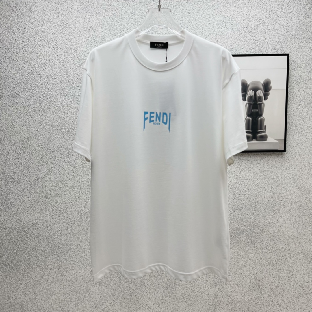 FD新款T恤面料采用顶级原版精梳棉数码直喷印花顶级的做工高端品质男女同款尺码:M-2XL