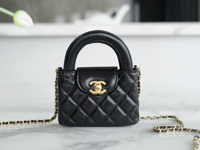 Chanel Handbags Crossbody & Shoulder Bags Black Fashion