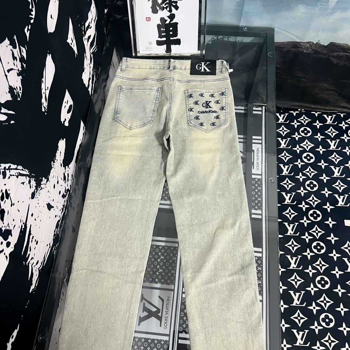 Calvin Klein CK 24ss Fresh Jeans Review: Delicate Fabric, Perfect Delivery, Timeless Fashion - 图片 5