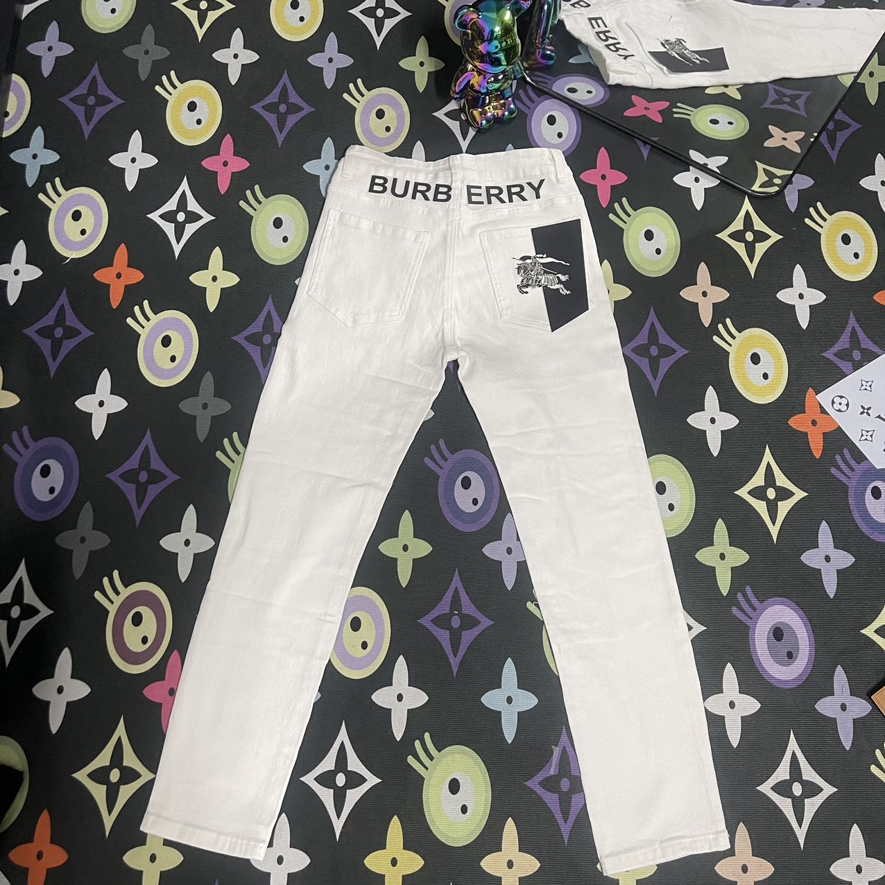 BBR Baballi’s Retro Style Jeans: Leading Fashion Trend with Custom Fabrics - 图片 4