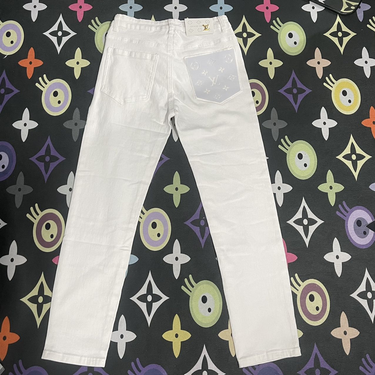 LV’s Latest Slim Jeans: Section 187, Cc860 Collection Key Features and Sizing - 图片 4