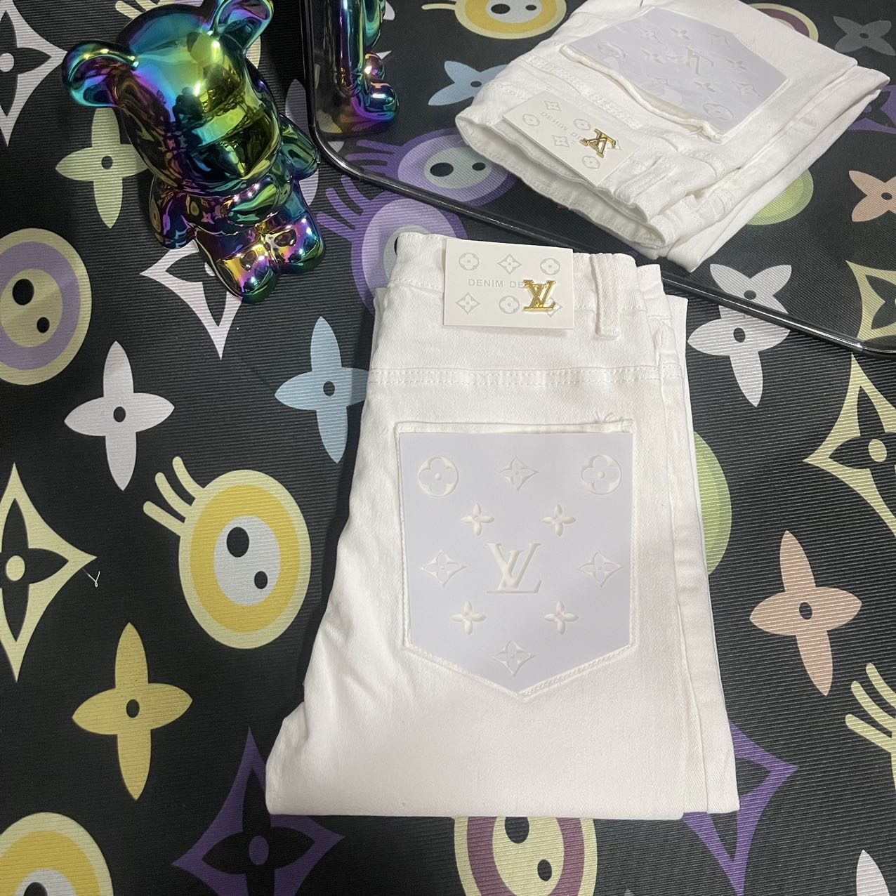 LV’s Latest Slim Jeans: Section 187, Cc860 Collection Key Features and Sizing - 图片 1