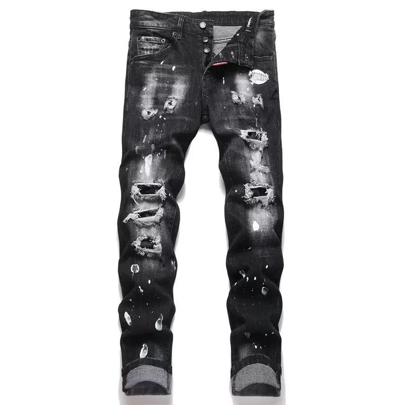 款号Cc960 D2新款泼墨男士破洞潮牌牛仔裤弹力个性补丁修身小脚乞丐裤子顶级用料超柔高棉水洗牛仔面料每一件水洗费用高达常规工艺三倍之多 触感极致细腻 质感非常好 全身简约大气设计 裤子后口袋采用高端直喷工艺 极为精致 细节满分 颜色:图片色