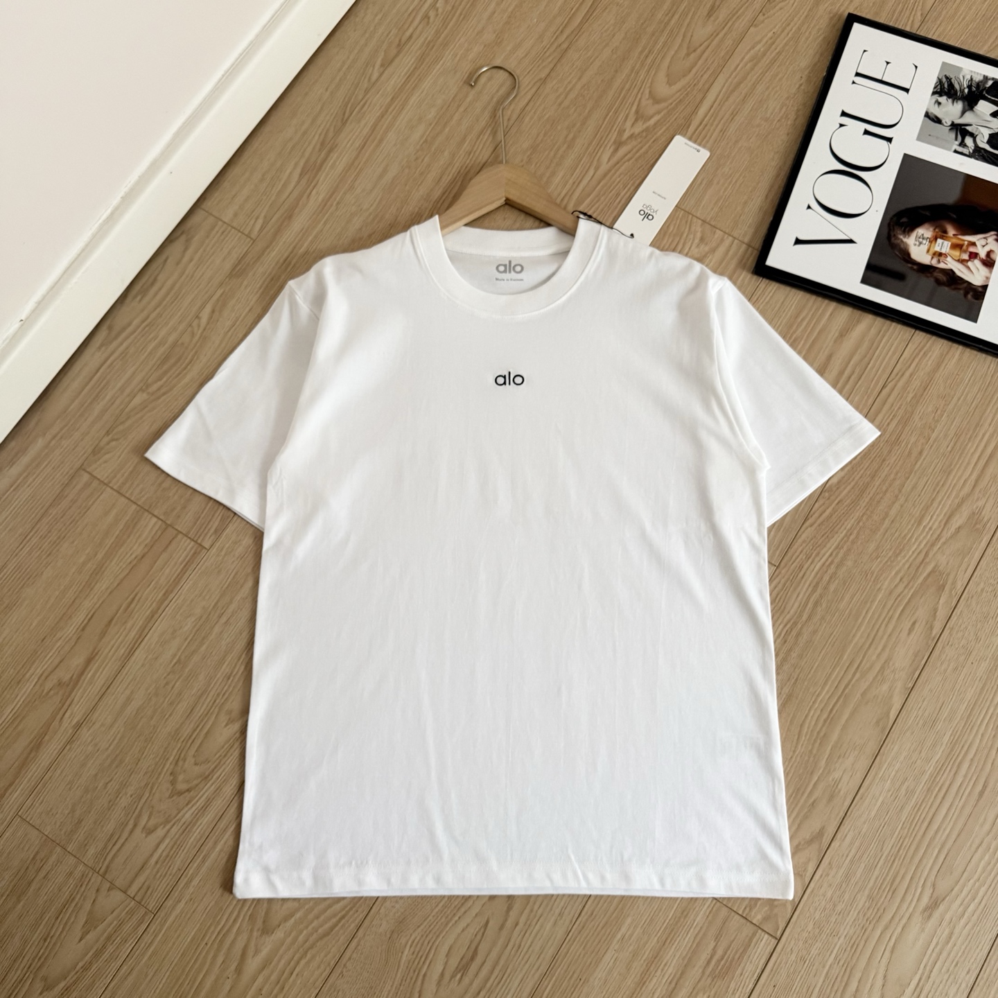 Alternative view of T-Shirt 02338