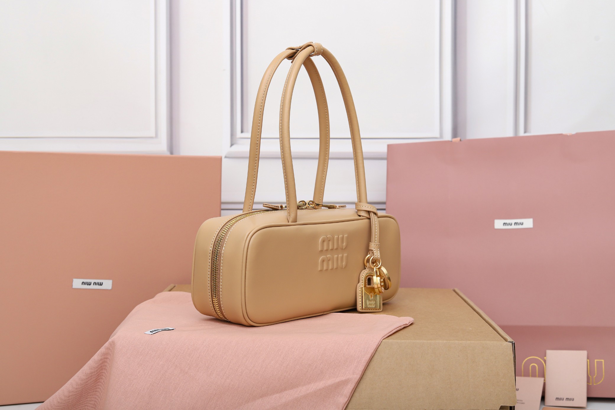 [Miu Miu Women