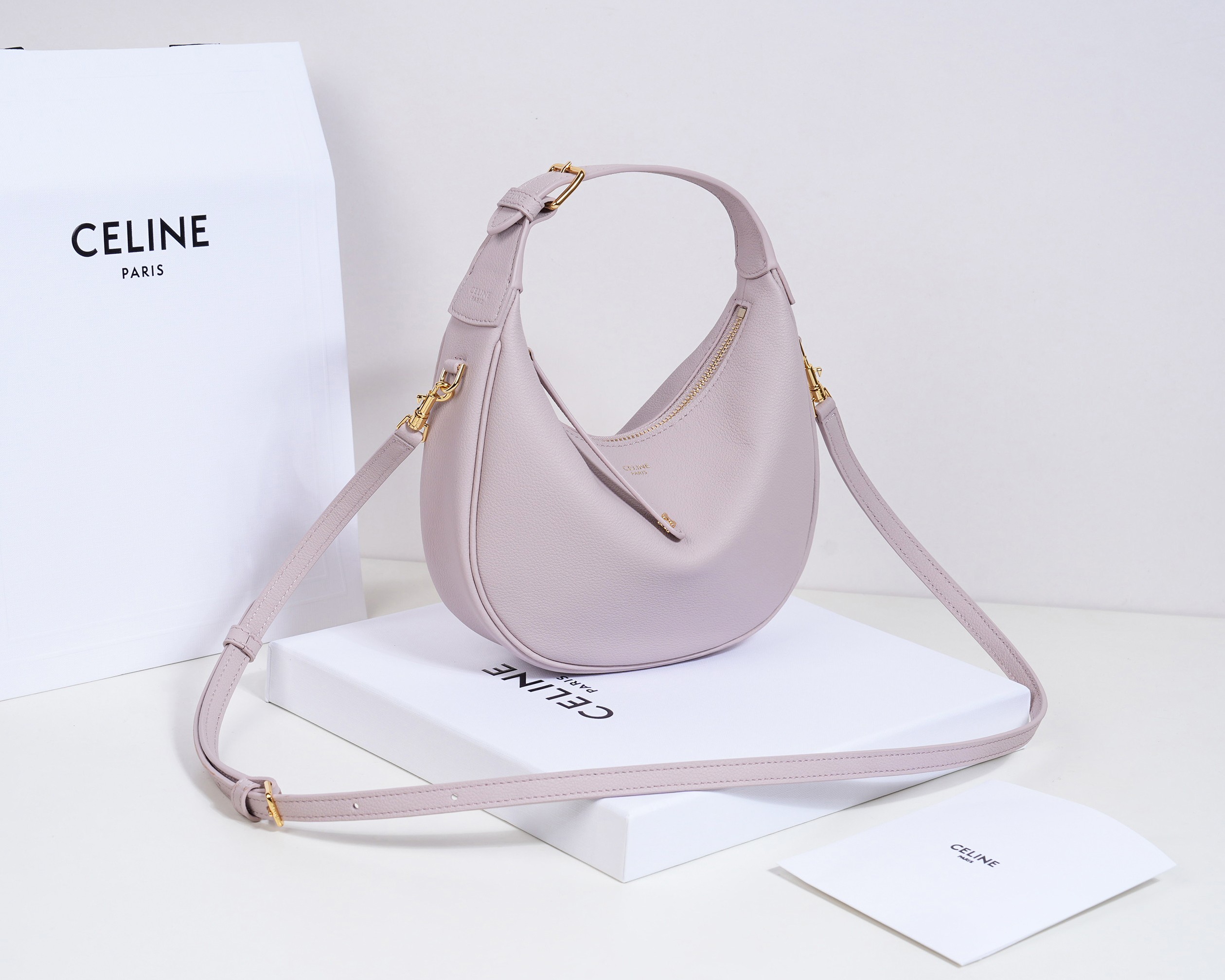 Celine bag Original leather imported from Italy, Exclusive New counter quality, genuine development, top original goods, real photos, model: 120723, size: 21×24×5cm, material: original cowhide imported from Italy, fine workmanship, whether it is stitching or oil edges, or purchasing leather imported from Italy, every process is checked at all levels, just to make the best quality~ — photo 2