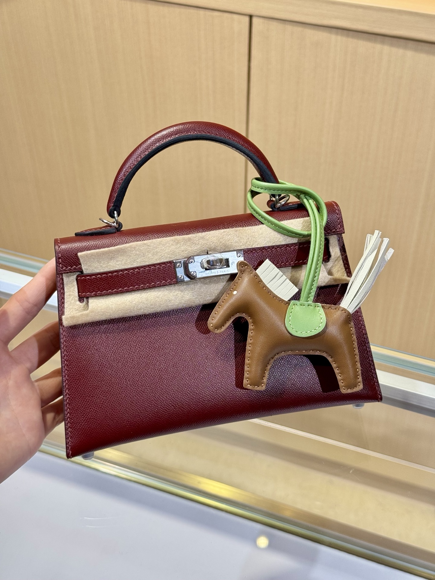 Hermès Kelly 25 Epsom Burgundy