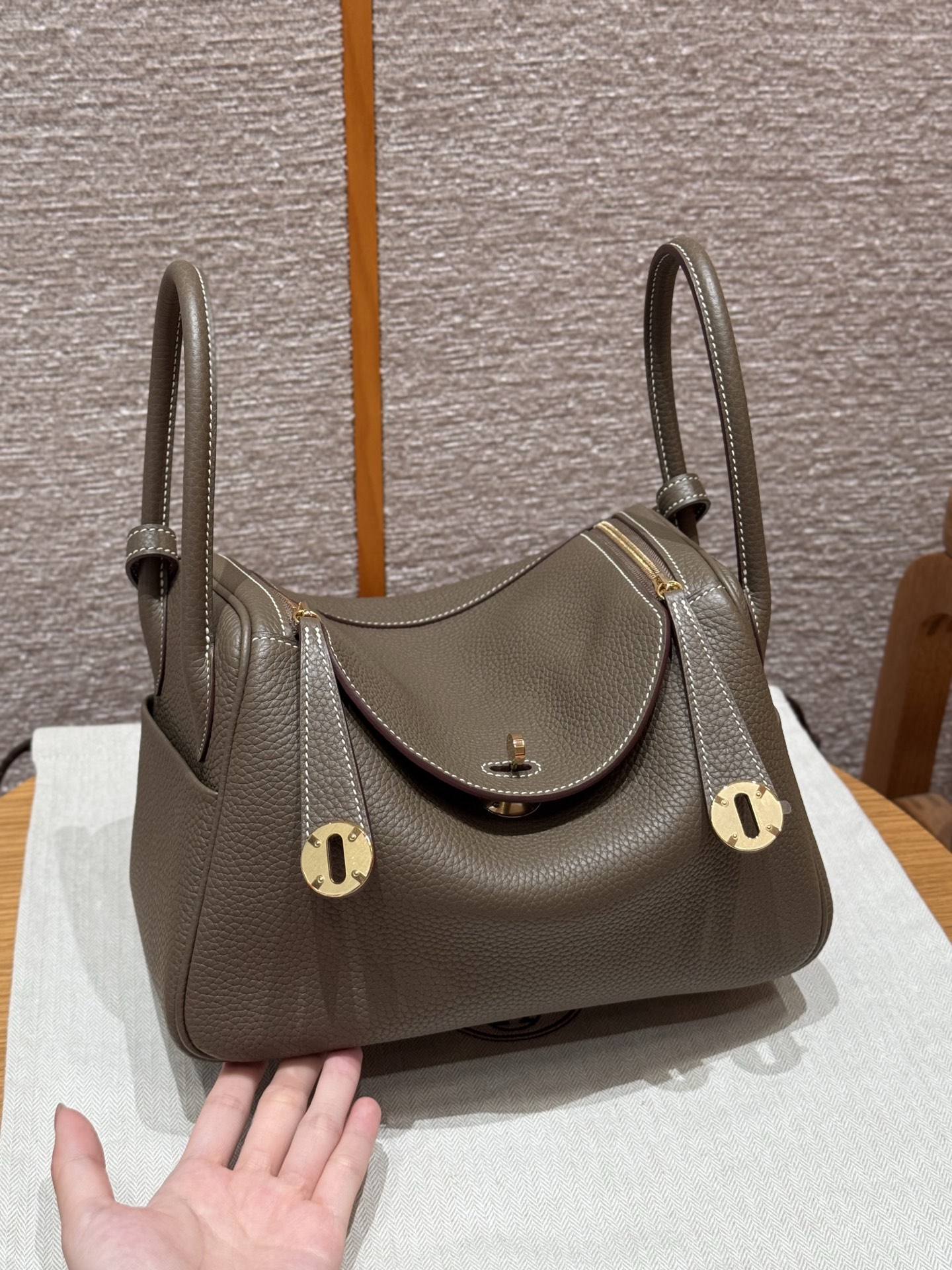 Hermès Picotin Lock 18 Taurillon Etoupe