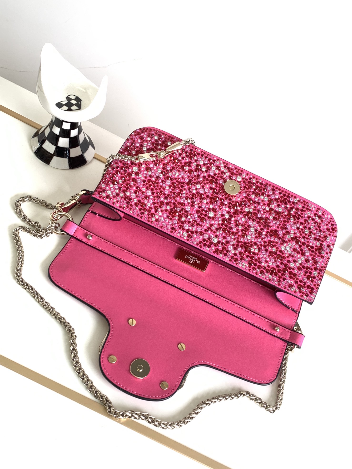 ✨✨🆕🆕VALENTINO GARAVANI Mini Loco手袋饰有施华洛世奇仿水晶✨✨和VLOGO
