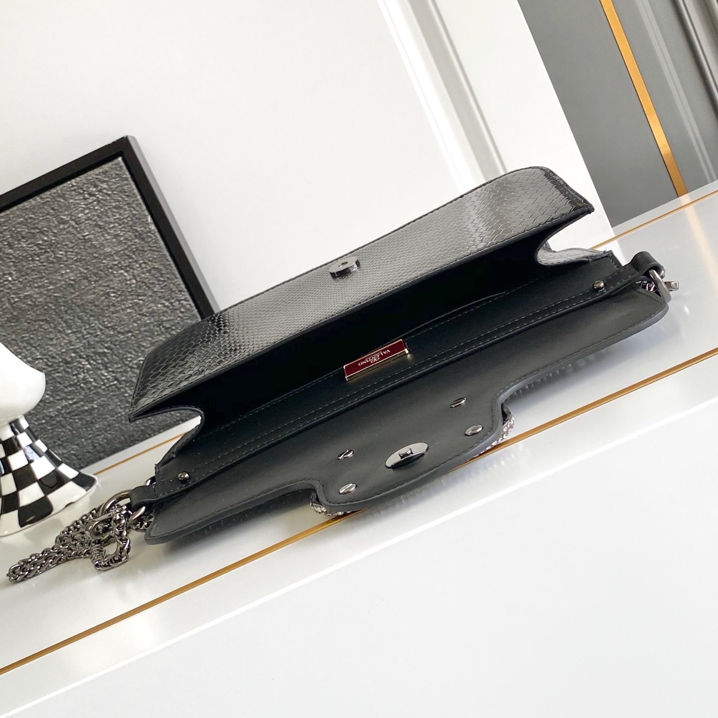 🆕大号蛇纹LOCÒ仿水晶装饰手袋 -VLogo Signature施华洛世奇®仿水晶装饰 -配可拆卸提手