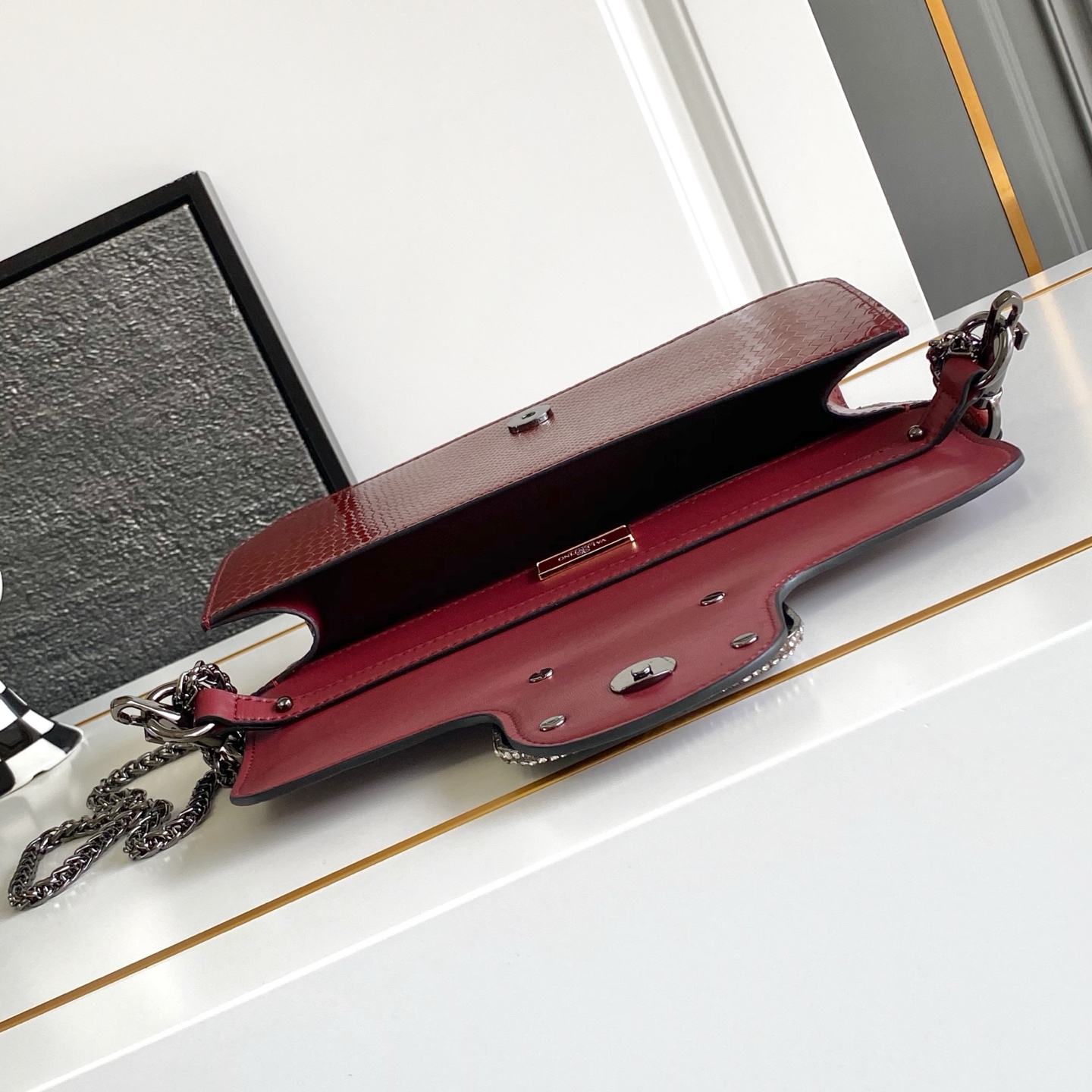 🆕大号蛇纹LOCÒ仿水晶装饰手袋 -VLogo Signature施华洛世奇®仿水晶装饰 -配可拆卸提手