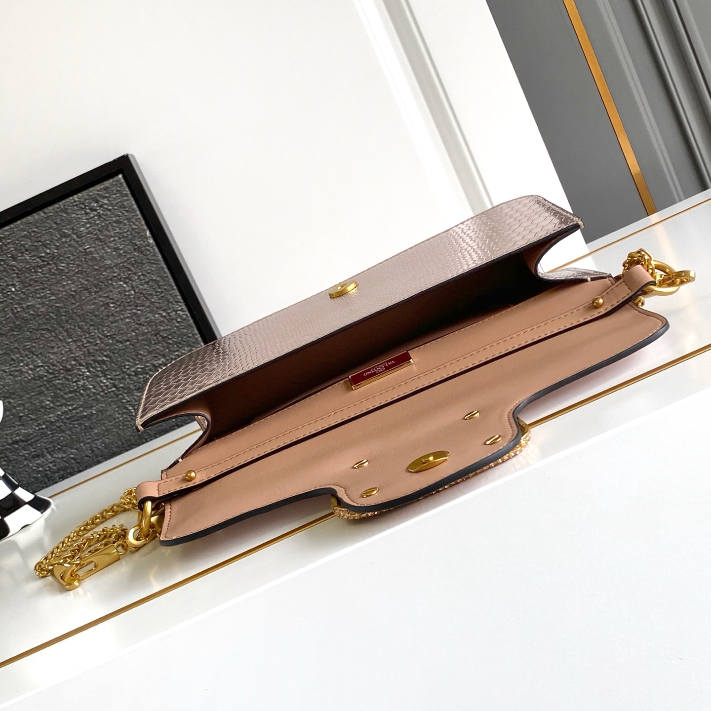 🆕大号蛇纹LOCÒ仿水晶装饰手袋 -VLogo Signature施华洛世奇®仿水晶装饰 -配可拆卸提手