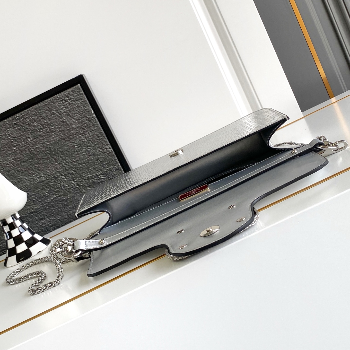 🆕大号蛇纹LOCÒ仿水晶装饰手袋 -VLogo Signature施华洛世奇®仿水晶装饰 -配可拆卸提手