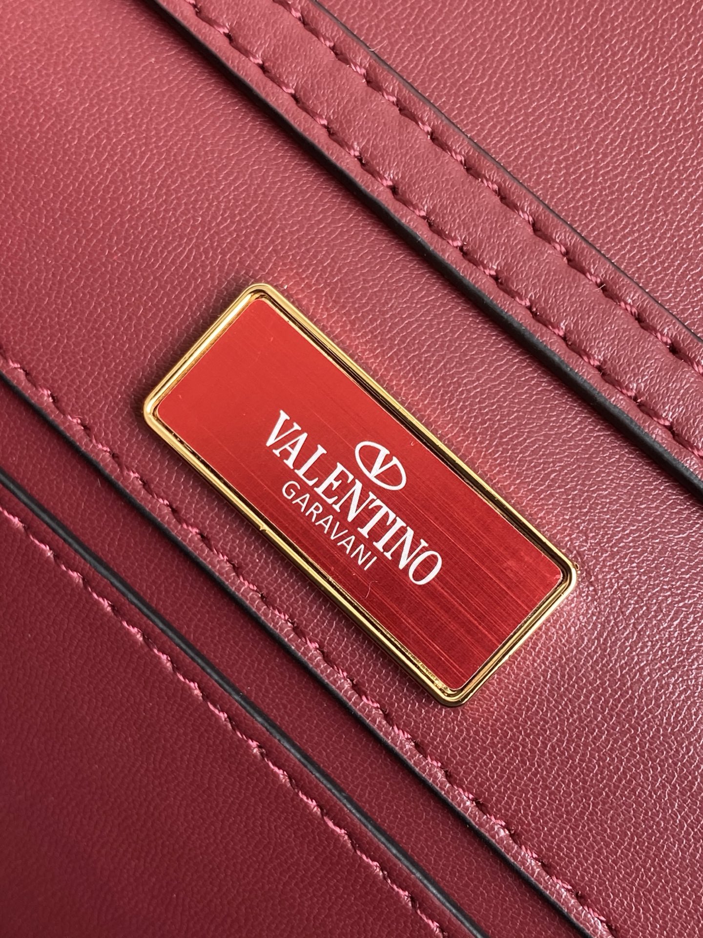 🆕小号蛇纹LOCÒ仿水晶装饰手袋 -VLogo Signature施华洛世奇®仿水晶装饰 -配可拆卸提手