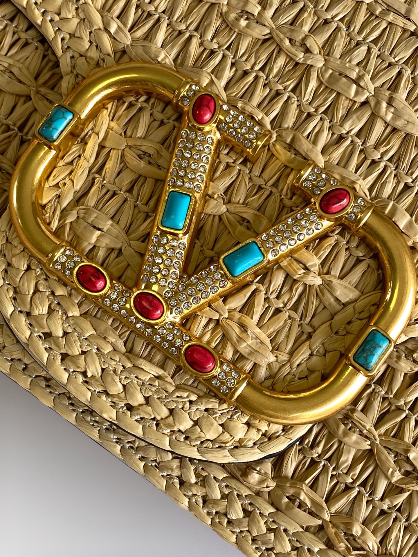 🆕🆕❣️valent**** Garavani #Loco 手袋，拉菲草编织款.金属链条搭配，还可拆除变