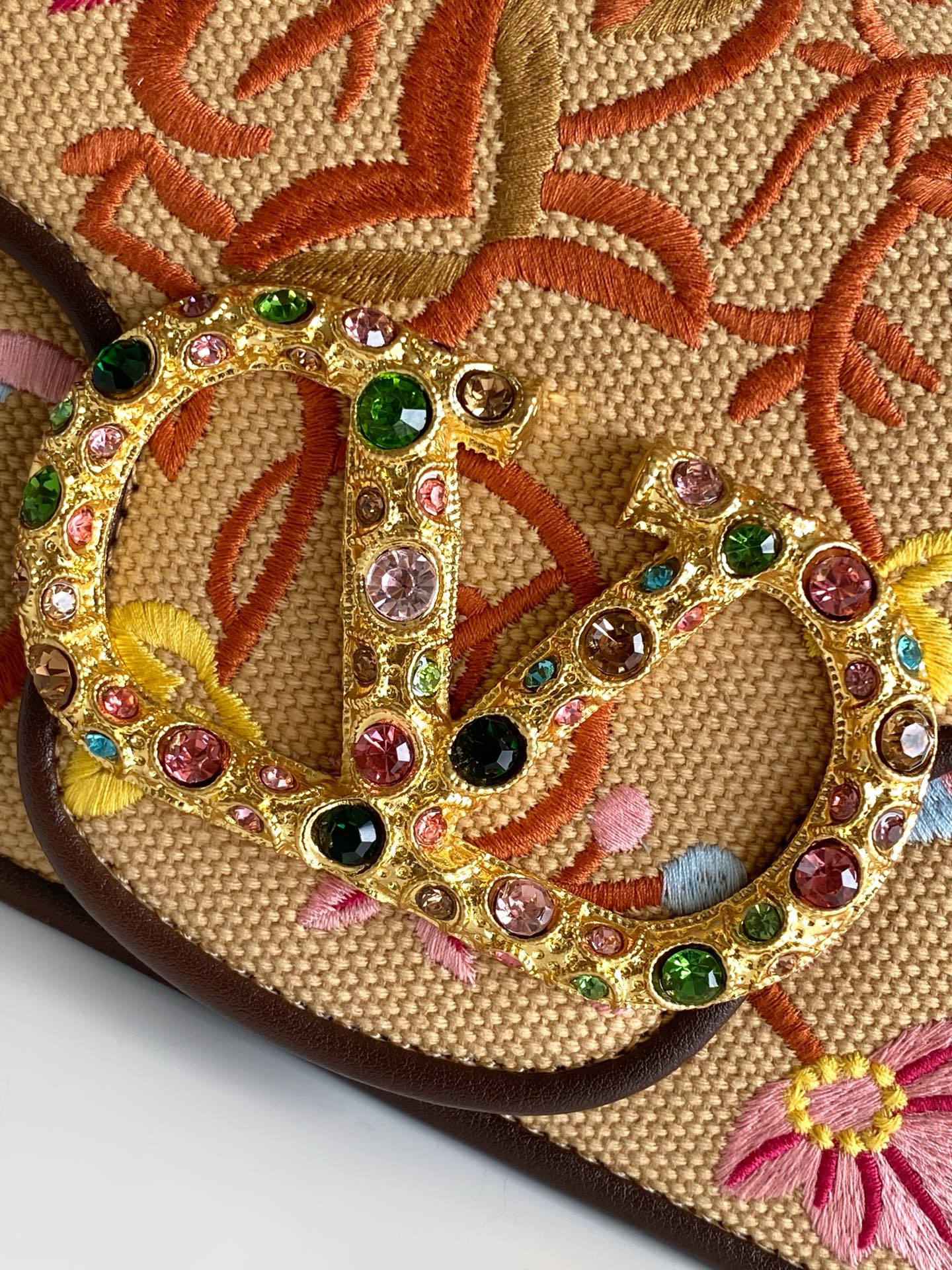 ✨✨🆕🆕VALENT*** GARAVANI Loco手袋包身刺绣古典花卉图案和VLOGOSIGNATU