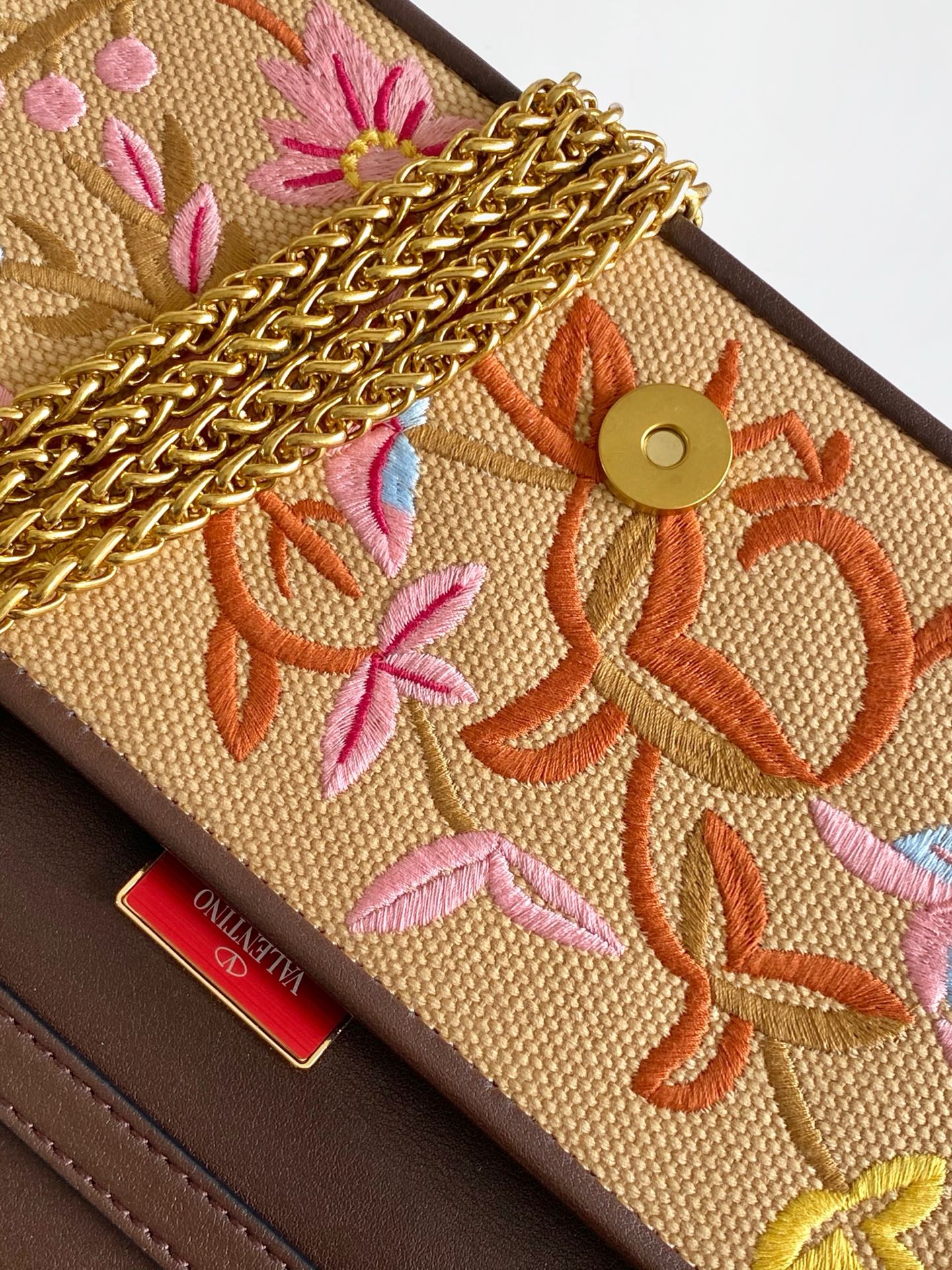 ✨✨🆕🆕VALENT*** GARAVANI Loco手袋包身刺绣古典花卉图案和VLOGOSIGNATU