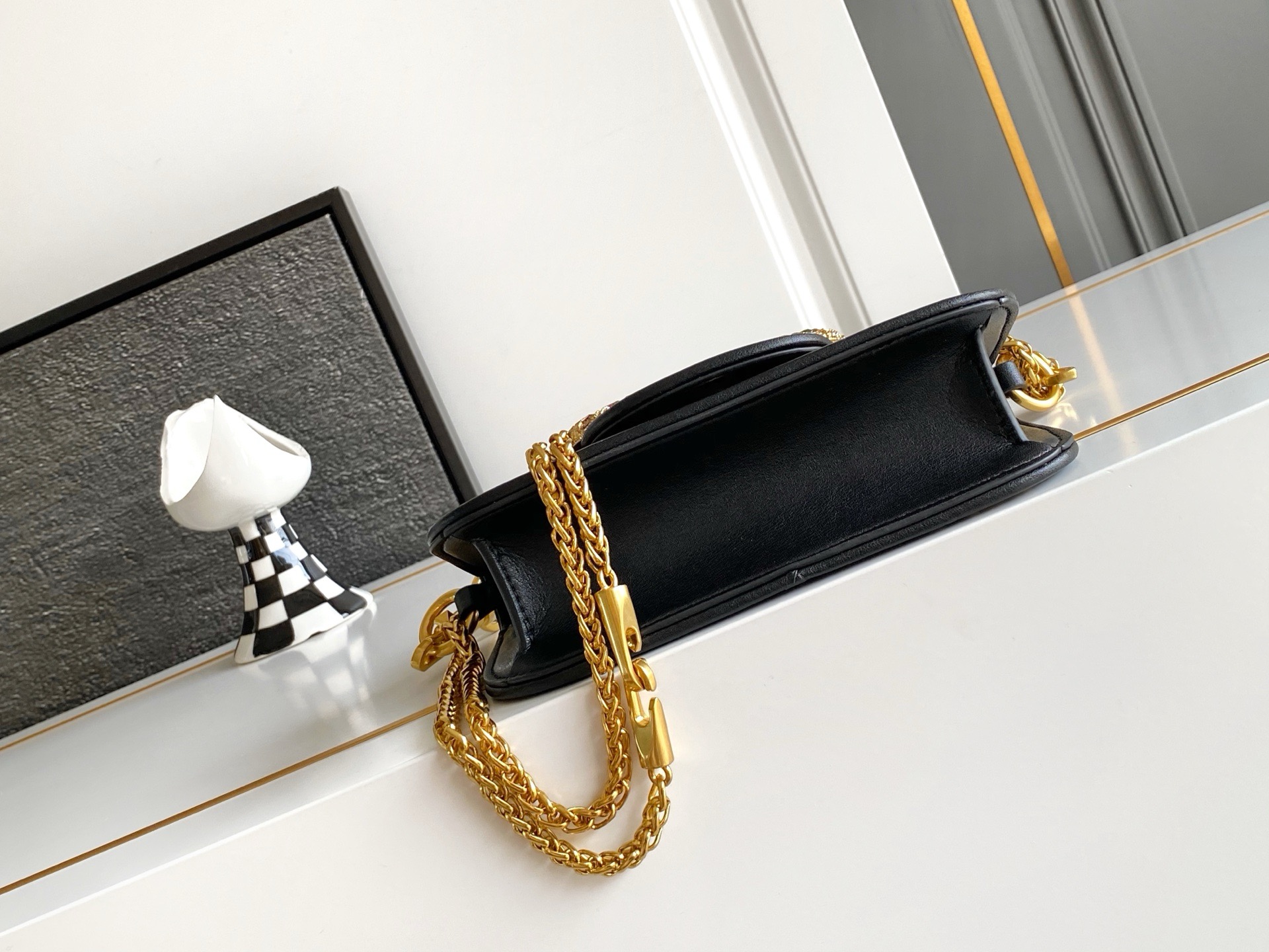 ✨✨🆕🆕VALENT*** GARAVANI Loco手袋包身刺绣古典花卉图案和VLOGOSIGNATU