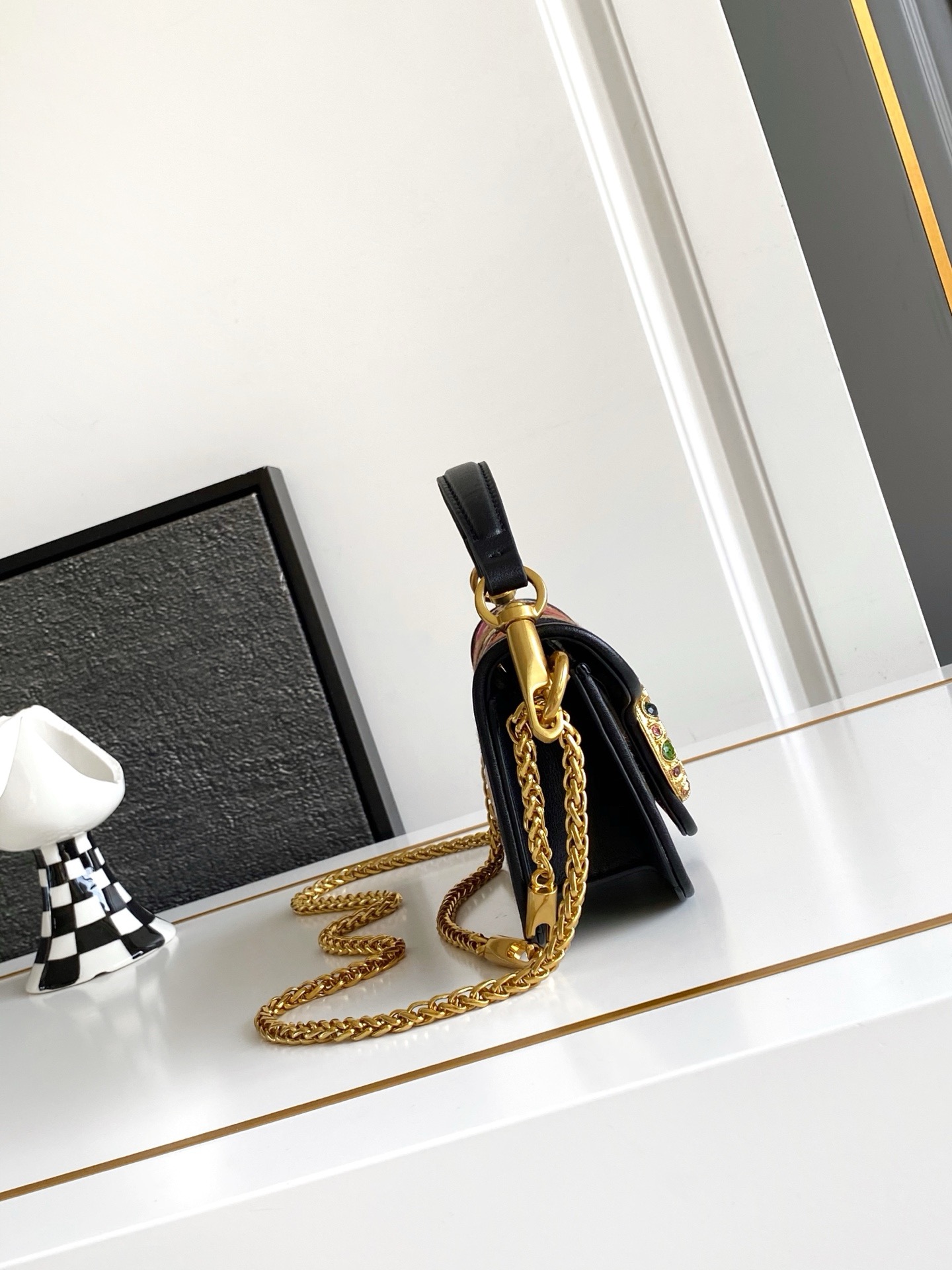 ✨✨🆕🆕VALENT*** GARAVANI Loco手袋包身刺绣古典花卉图案和VLOGOSIGNATU