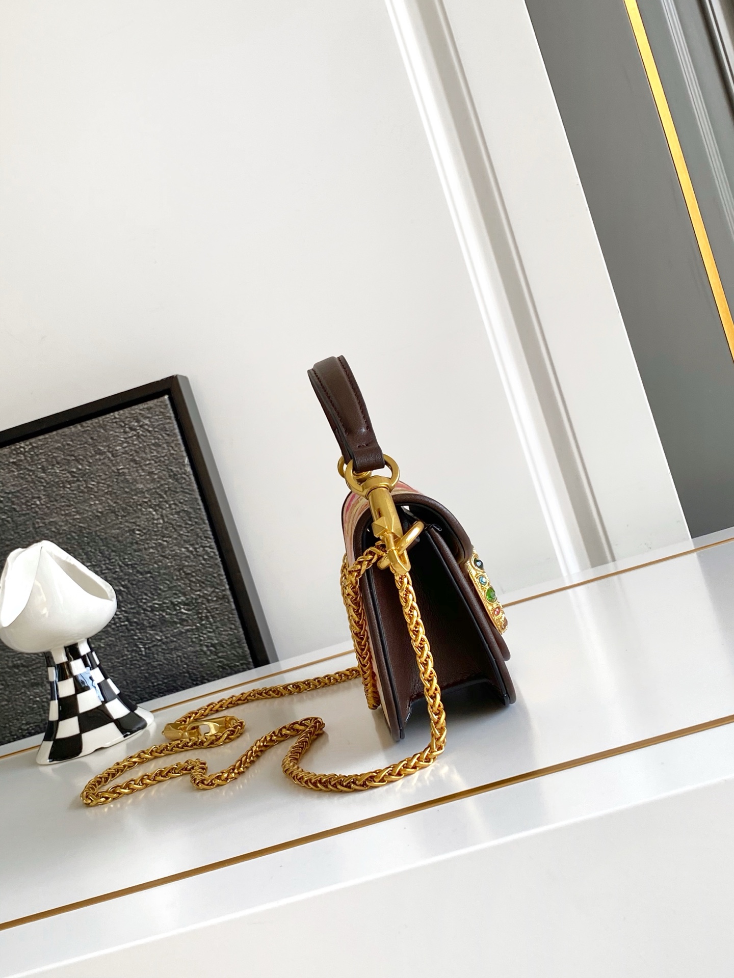 ✨✨🆕🆕VALENT*** GARAVANI Loco手袋包身刺绣古典花卉图案和VLOGOSIGNATU