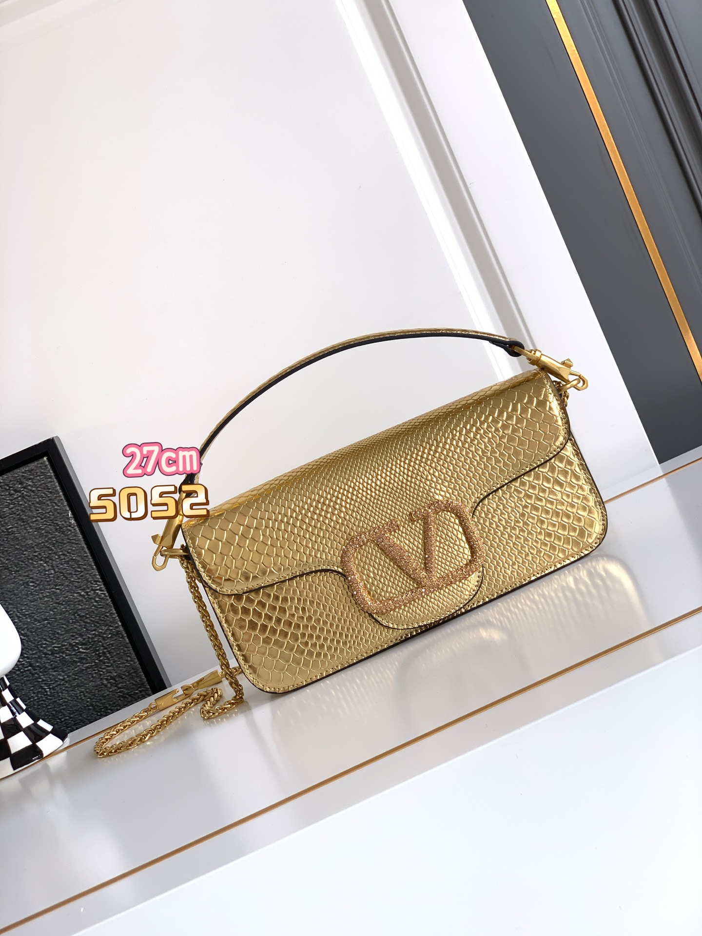 🆕大号蛇纹LOCÒ仿水晶装饰手袋 -VLogo Signature施华洛世奇®仿水晶装饰 -配可拆卸提手