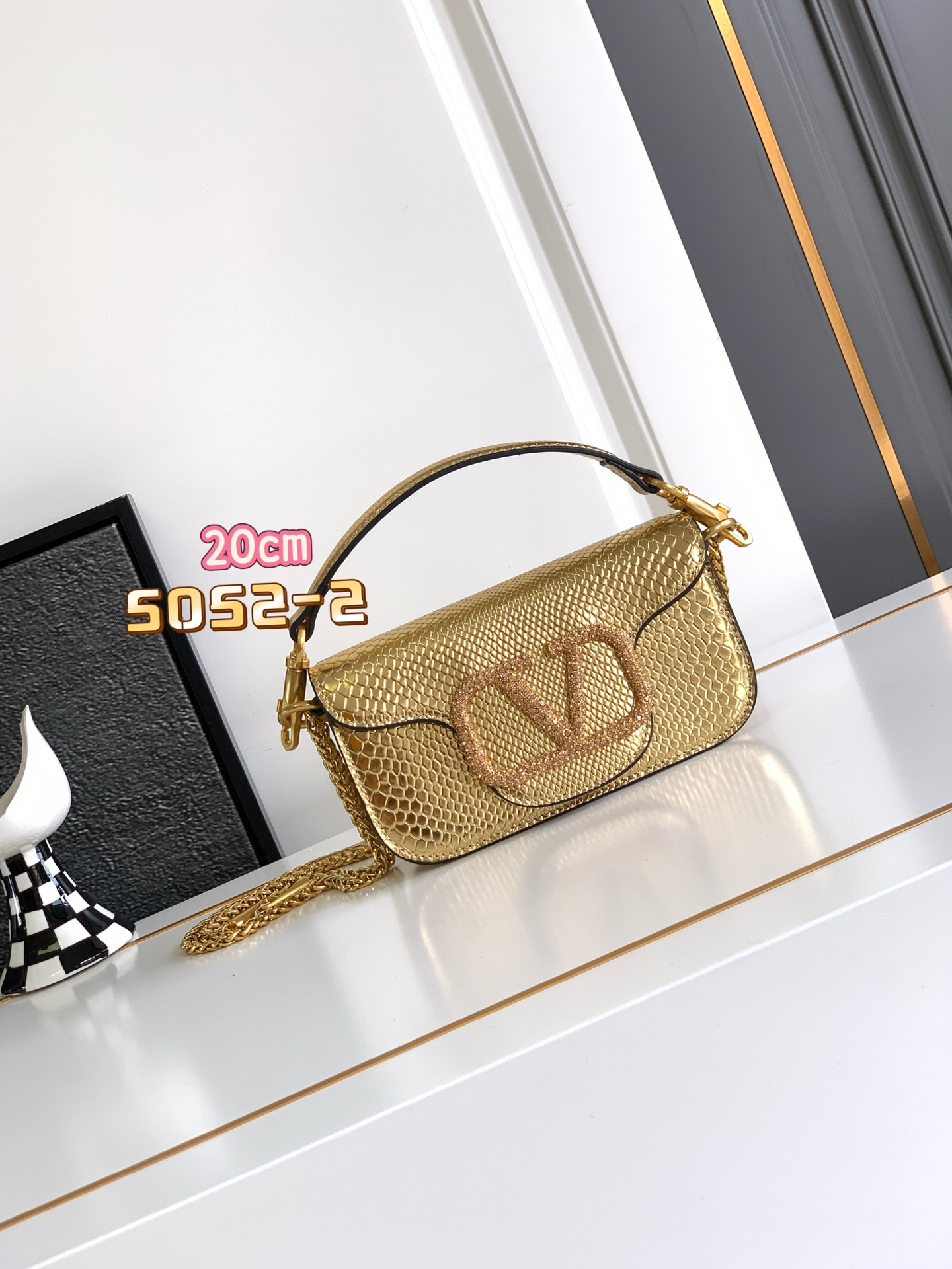 🆕小号蛇纹LOCÒ仿水晶装饰手袋 -VLogo Signature施华洛世奇®仿水晶装饰 -配可拆卸提手