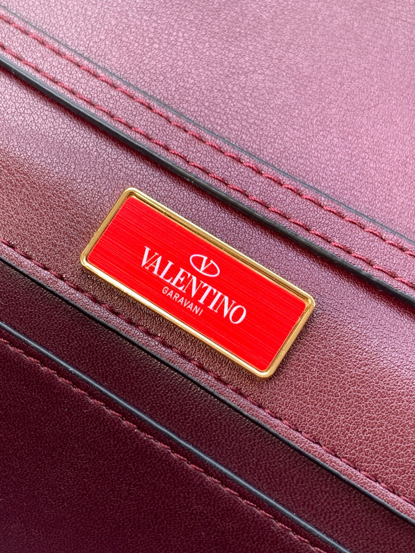 🆕🆕VALENTINO GARAVANI Mini Loco手袋饰有施华洛世奇仿水晶✨✨和VLOGOSI