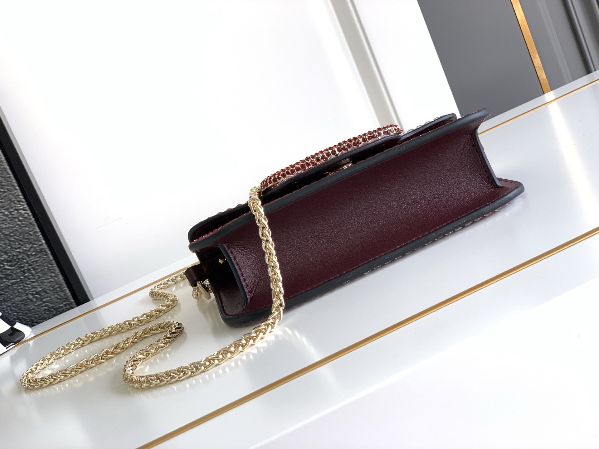 🆕🆕VALENTINO GARAVANI Mini Loco手袋饰有施华洛世奇仿水晶✨✨和VLOGOSI