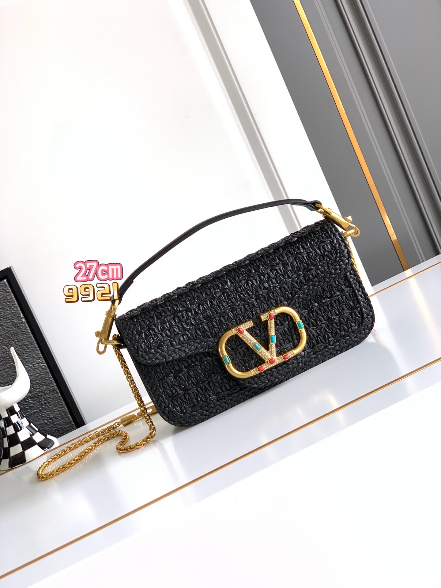 🆕🆕❣️valent**** Garavani #Loco 手袋，拉菲草编织款.金属链条搭配，还可拆除变