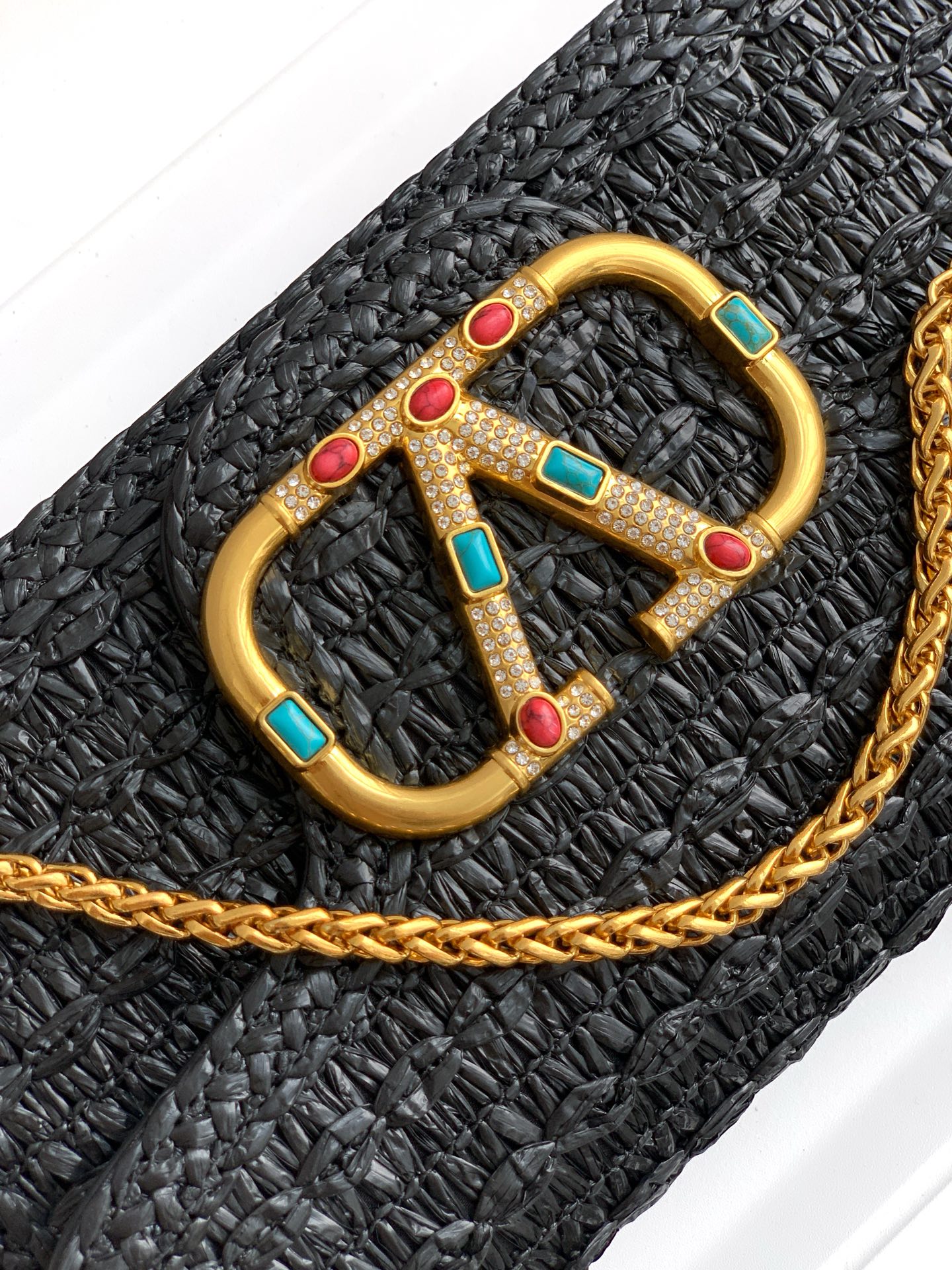 🆕🆕❣️valent**** Garavani #Loco 手袋，拉菲草编织款.金属链条搭配，还可拆除变