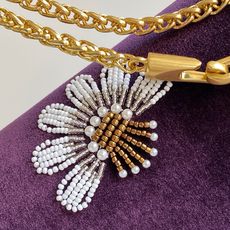 ✨✨🆕🆕VALENT**** GARAVANI Loco手袋丝绒材质绣珠花样✨✨和VLOGOSIGNAT ✨✨🆕🆕VALENT**** GARAVANI Loco手袋丝绒材质绣珠花样✨✨和VLOGOSIGNAT