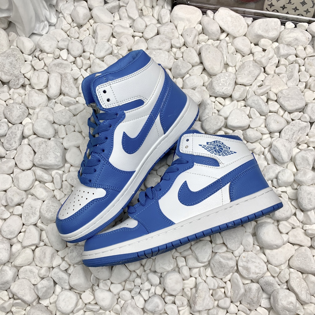 💰40 AJ1高帮 白宝蓝 实拍 套楦工艺 激光打孔 正确版型 完美做工 质量保证 尺码36-44 男女码现货