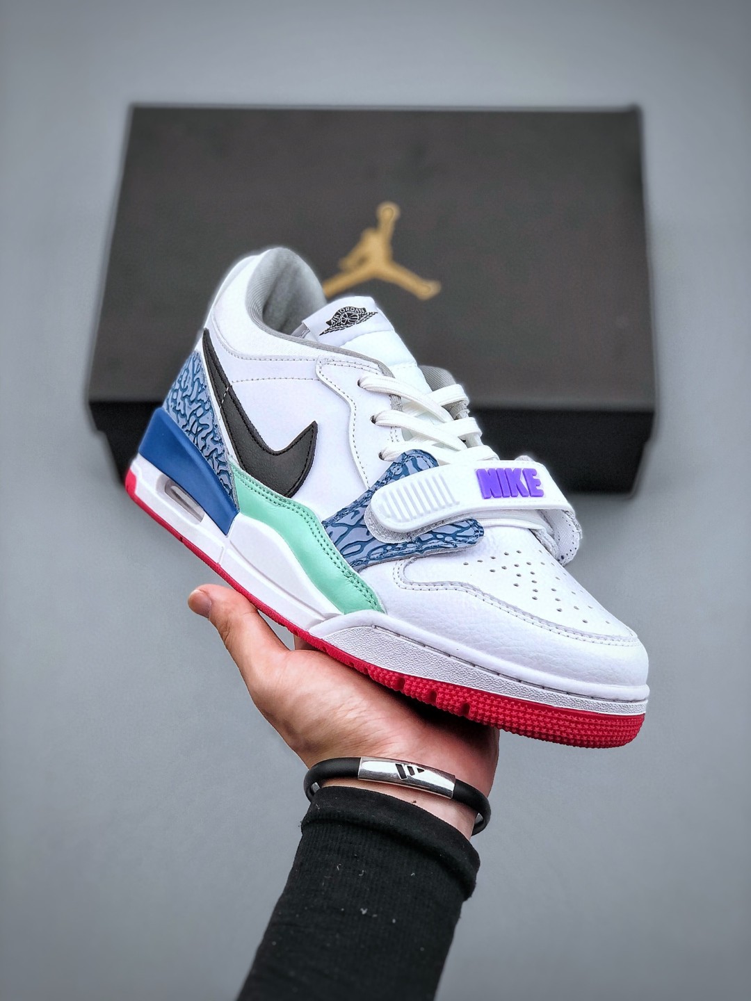 💰190真标💰240公司💰320纯原AJ312空军一号aj1耐克阿迪达斯三叶草贝壳头椰子350新百伦古驰lv麦昆匡威1970s万斯vans脏脏鞋dunk彪马爱步德训aj4斐乐MLB巴黎世家亚瑟士萨洛蒙鬼冢虎始祖鸟飞马添柏岚华夫登月UGG乔丹篮球鞋詹姆斯尺码：36-46nike耐克 空军一号 阿迪达斯adidas 三叶草 椰子350 v2 sb dunk 古驰脏脏鞋 麦昆 匡威1970s 万斯 vans 范斯运动鞋板鞋跑步鞋跑鞋篮球鞋 添柏岚prada普拉达爱马仕香奈儿新百伦 巴黎世家迪奥dior爱步乔丹 air jordan 亚瑟士asics 斯凯奇 斐乐 彪马 锐步 mlb fila 鬼冢虎 lv路易威登 ny 北面 大鹅ugg 莆田鞋 板鞋 樱花粉 af1 高帮 纯白 复古 满天星 解构 鬼冢虎鞋盾 samba小麦色 蓝粉 马卡龙 低帮 独角兽 鬼冢虎鸳鸯 联名 童鞋 冰淇淋 骨白冰蓝 白蓝 黑色 小白鞋 电玩像素 黑白 涂鸦 镭射 雾霾 白色 diy 1970s 夜光 大童 泼墨 中帮 黑武士 洛克公园 魔术贴 情侣 经典 四钩 奶咖色 刮刮乐 白丝绸 白银 3m 反光 白绿夜光 白橙双钩 小雏菊 权志龙 白绿橙 off white 飞线 金钩 冰块 小银钩 笑脸 缝线 剪纸 纯黑 蓝丝绸 情人节限定 白金 蓝白 354 黑曜石 熊猫 像素 冰蓝 四小勾 水晶底 寿桃 洞洞鞋 彩虹像素 灰色 air force 1 黑色 拖鞋 aj4 aj35 aj11 篮球鞋 莆田 aj3 aj6 aj13 aj7 童鞋 儿童鞋 aj312 aj36 黑白奥利奥 传奇蓝 aj32 限量版 飞人拖鞋 康扣 熊猫 北卡蓝 low 白水泥 藤原浩 aj34郭艾伦 影子灰 蒂芙尼绿 aj10 倒钩 aj9 冰雪奇缘 黑曜石 aj31 aj270 球鞋 大魔王 冰激凌 樱木花道 热熔岩 迪奥联名 胭脂红 凉鞋 aj15 满天星 水泥灰 芝加哥 鸳鸯 aj28 情侣 aj28 樱花粉 电玩像素 北卡蓝 小迪奥 粉色 樱花粉 电玩像素 烟灰 变色龙 兵马俑 大巴黎 aj16 兔八哥 马卡龙 大学蓝 aj30 黑水泥 白蛇 叶绿素 火影 白水泥 情人节限定 粉蛇 黑红 球鞋gtcut kobe球鞋 zoom kobe 500黑武士 2022r nike星空 gt球鞋 zoom跑鞋 纽巴伦990 nikecourt女鞋 zoom aj1 nb827 斐乐hike nike青花瓷 aj镭射 科6 next跑鞋 宇航员2.0 小白鞋 男鞋 运动鞋 斯凯奇 斐乐 板鞋 aj 彪马 新百伦 亚瑟士 new balance adidas 阿迪达斯 篮球鞋 空军一号 纯白 跑步鞋 vision street wear puma 女运动休闲鞋 nb 情侣鞋 球鞋 dunk 美津浓 欧文7 运动鞋女款跑步鞋 休闲男鞋 aj1 拖鞋 耐克鞋男新款 鞋子 童鞋 男款 飞马 zoom 超级飞马 跑鞋 老爹鞋 air max 儿童鞋子 男士 飞马38 m2k 日落 黑白熊猫 女款 飞马39 男款 阿甘鞋 飞马37 夏季 dunk sb 华夫鞋 凉鞋 开拓者 夏款 毛毛虫 气垫 air zoom 休闲鞋 高帮 帆布鞋 sacai 2022 vapormax 赤足 飞马36 af1 紫葡萄 树莓紫 winflo8 court女鞋 网鞋 zoom 破二 dc0774 拖鞋 superfly 子弹头 dunk黑白熊猫 blazer max270 欧文7 小童鞋 阿尔法 欧文8 登月 星空 莆田 黑武士 airmax97 贝壳头 三叶草 boost forum 椰子鞋 yeezy neo 暗夜精灵 金标 椰子 350 v2 ultraboost 清风 阿尔法 涉水鞋 ub21 ub22 forum84 ub nmd 爆米花 pro2 cut supernova x9000 椰子500 小椰子 forum low 史密斯 椰子700 樱花系列女鞋 新百伦530 327 574 5740 满天星 992 550 990 303 nb2002ra 302 元祖灰 993 990v5 nb300 ms327 580 999 nb327新百伦 新百伦878 nb300 5740奶茶色 m5740nb5740 997 608 452 nbms327 992元祖灰 996 880 低帮 倒钩 aj1 low 北卡蓝 黑曜石 倒钩藤原浩鞋 芝加哥 禁穿 小迪奥aj1 aj1大学蓝 樱花粉 烟灰 闪电倒钩 mid 影子灰 白丝绸 黑红脚趾 黑红 马卡龙 小dior 蒂芙尼绿 黑脚趾 小摩卡 蜘蛛侠 兔八哥 莆田纯原 纯白 中帮 黑粉脚趾 鸳鸯 low摩卡棕 扣碎 倒钩低帮 小闪电 凯尔特人 芝加哥ow联名 灰白 红豆奶茶 叛逆 换底 扣碎篮板 摩卡棕 迪奥联名鞋 皇家蓝 低帮女鞋倒钩白棕 泡泡糖 黑粉脚趾 北卡蓝低帮 黑绿脚趾 影子灰 蒂芙尼绿 黑脚趾 浆果粉 扣碎篮板 鸳鸯 冰淇淋 白丝绸 激光蓝 offwhite联名 黑粉脚趾 蓝 水洗丹宁 情人节 午夜蓝 凯尔特人 泡泡糖 男鞋 女鞋 夏季 儿童 拖鞋 小众鞋 篮球鞋 凉鞋 运动鞋 跑步鞋 童鞋 板鞋 日落 足球鞋 小白鞋 跑鞋 老爹鞋 zoom 超级飞马 36 37 38 sb dunk 鞋子 新款 m2k air max 薄款 赤足5.0 星空 登月 回到未来 vapormax 超轻 网鞋 气垫鞋 阿甘鞋 休闲鞋 47 blazer 高帮 樱花粉 free vaporfly 情侣 子弹头 华夫鞋 欧文7 lebron18 joyride fly3 max270 杜兰特5 毛毛虫 黑武士 限量版 忍者 马拉松 winflo7 kyrie7 ep 莆田鞋 板鞋 樱花粉 af1 高帮 纯白 复古 满天星 解构 鞋盾 小麦色 蓝粉 马卡龙 低帮 独角兽 鸳鸯 联名 童鞋 冰淇淋 骨白冰蓝 白蓝 黑色 小白鞋 电玩像素 黑白 涂鸦 镭射 雾霾 白色 diy 夜光 大童 泼墨 中帮 黑武士 洛克公园 魔术贴 情侣 经典 四钩 奶咖色 刮刮乐 白丝绸 白银 3m 反光 白绿夜光 白橙双钩 小雏菊 权志龙 白绿橙 off white 飞线 金钩 冰块 小银钩 笑脸 缝线 剪纸 纯黑 蓝丝绸 情人节限定 白金 蓝白 354 黑曜石 熊猫 像素 冰蓝 四小勾 水晶底 寿桃 洞洞鞋 彩虹像素 灰色 air force 1 黑色 拖鞋 aj4 aj35 aj11 篮球鞋 莆田 aj3 aj6 aj13 aj7 童鞋 儿童鞋 aj312 aj36 黑白奥利奥 传奇蓝 aj32 限量版 飞人拖鞋 康扣 熊猫 北卡蓝 low 白水泥 藤原浩 aj34郭艾伦 影子灰 蒂芙尼绿 aj10 倒钩 aj9 冰雪奇缘 黑曜石 aj31 aj270 球鞋 大魔王 冰激凌 樱木花道 热熔岩 迪奥联名 胭脂红 凉鞋 aj15 满天星 水泥灰 芝加哥 鸳鸯 aj28 情侣 aj28 樱花粉 电玩像素 北卡蓝 小迪奥 粉色 樱花粉 电玩像素 烟灰 变色龙 兵马俑 大巴黎 aj16 兔八哥 马卡龙 羽