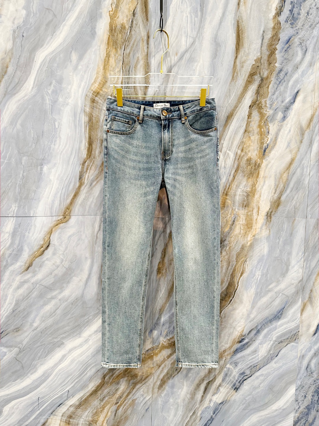 NO:505922,Dior 2025ss Spring and Summer New Slim Small Foot Jeans Perfect Washing Process Customized Top Hardware Logo Exclusive Customized Micro-Elastic Fabric Number of 29-38 (Not 35, 37), Dior, Jeans, Alexander Wang19860909迪奥 2025ss春夏新款修身小脚牛仔裤 完美洗水工艺 定制顶级五金logo 独家定制微弹面料 码数29-38（没35、37),,dior,jeans,alexander wang,Men's clothing