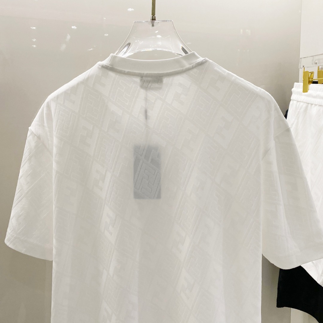 /套 芬迪 🆕 25/ss春夏新款棉质套装 完美提花标识 顶级五金+顶级面料定制 （一套不拆）
标准版型