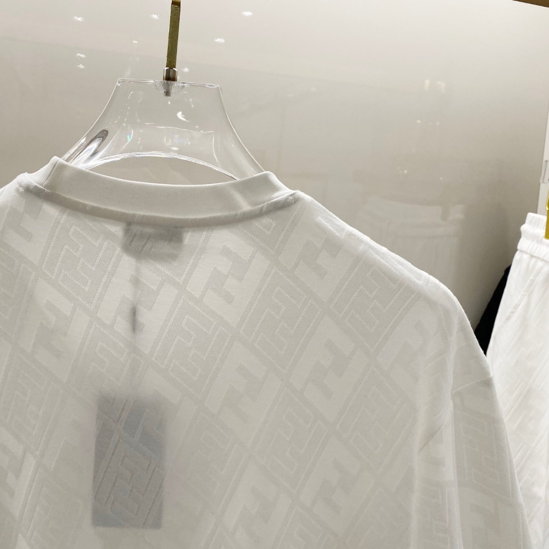 /套 芬迪 🆕 25/ss春夏新款棉质套装 完美提花标识 顶级五金+顶级面料定制 （一套不拆）
标准版型