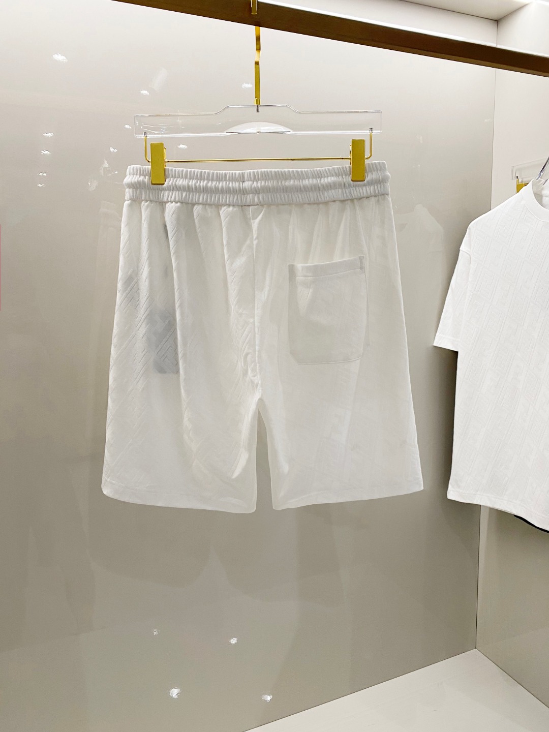 /套 芬迪 🆕 25/ss春夏新款棉质套装 完美提花标识 顶级五金+顶级面料定制 （一套不拆）
标准版型