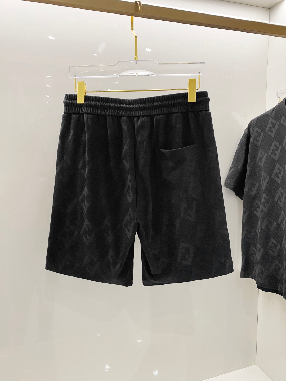 /套 芬迪 🆕 25/ss春夏新款棉质套装 完美提花标识 顶级五金+顶级面料定制 （一套不拆）
标准版型