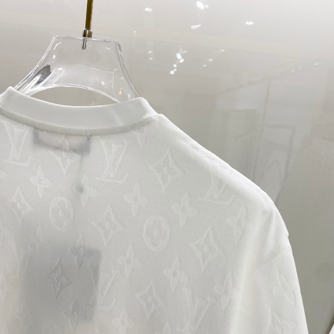 /套 LV 🆕 25/ss春夏新款棉质套装 完美提花标识 顶级五金+顶级面料定制 （一套不拆）
标准版型