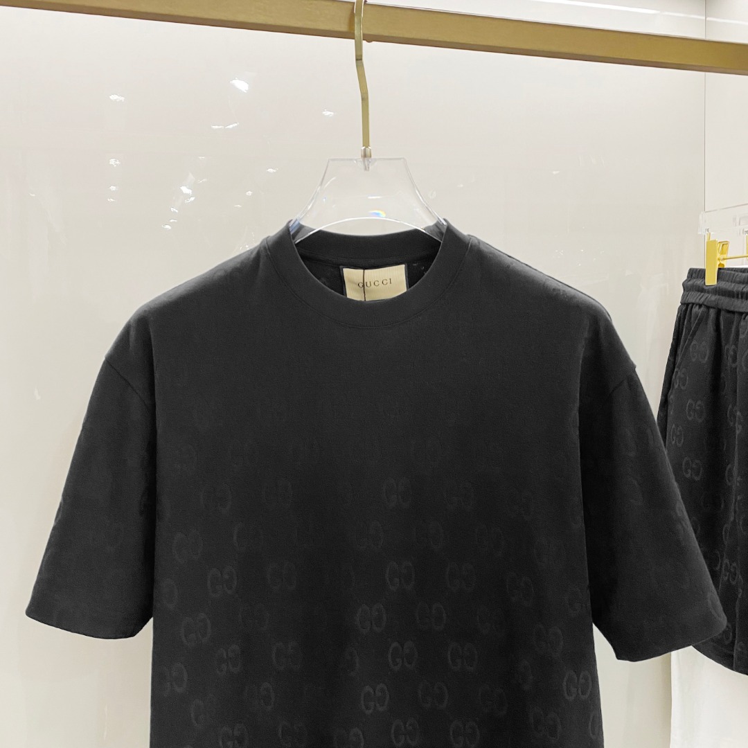 /套 古奇 🆕 25/ss春夏新款棉质套装 完美提花标识 顶级五金+顶级面料定制 （一套不拆）
标准版型