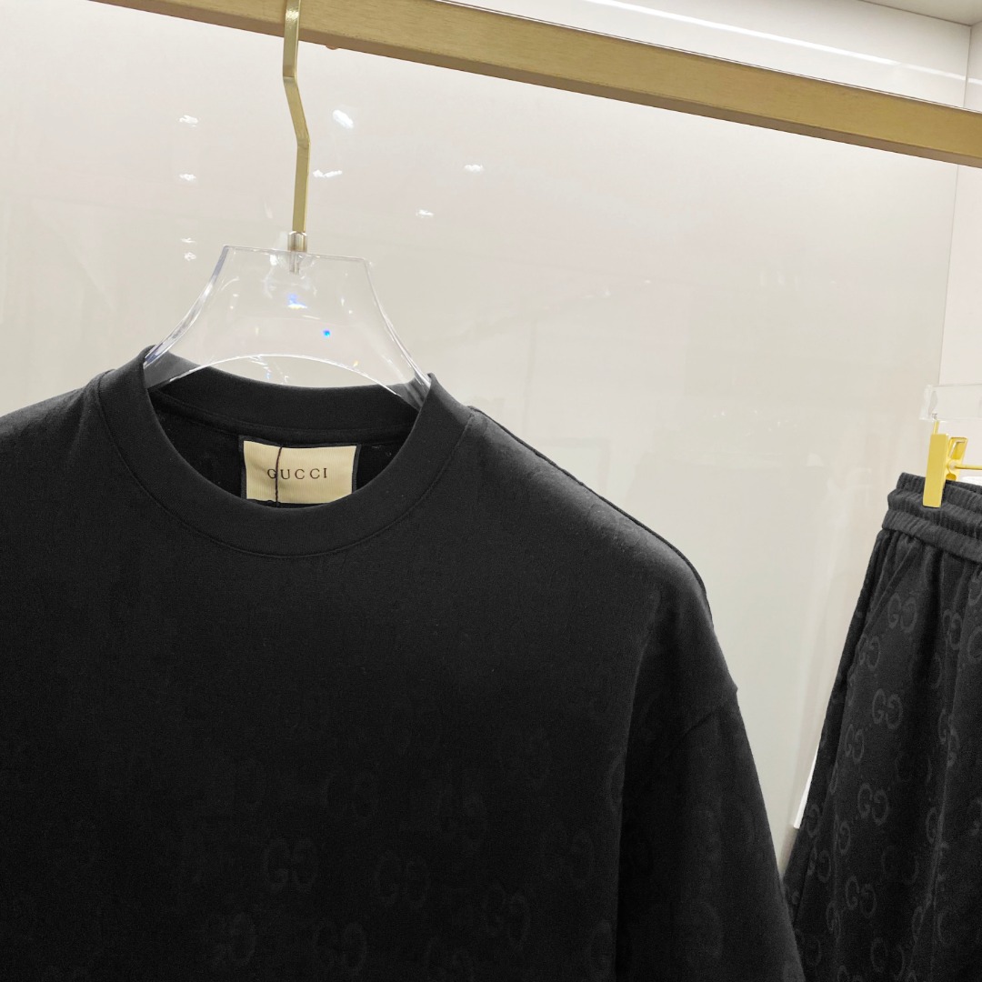 /套 古奇 🆕 25/ss春夏新款棉质套装 完美提花标识 顶级五金+顶级面料定制 （一套不拆）
标准版型