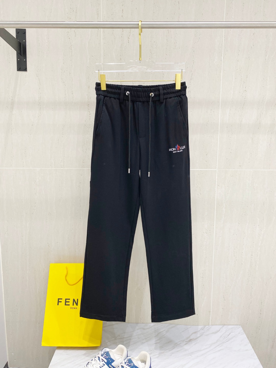 2025 Bronze Modelle Air Spectrum Recreation Pants – Stylish European Design and Comfort