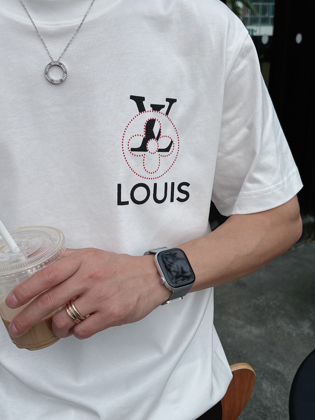  LV 2025春夏新款男女同款👫短袖T恤，！定制专属纯棉面料，定制原版工艺螺纹，胸前重工字母logo工